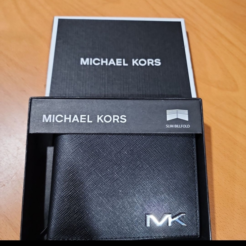 🆕️Michael Kors Jet Set Mens Slim Bi Fold Wallet - Black